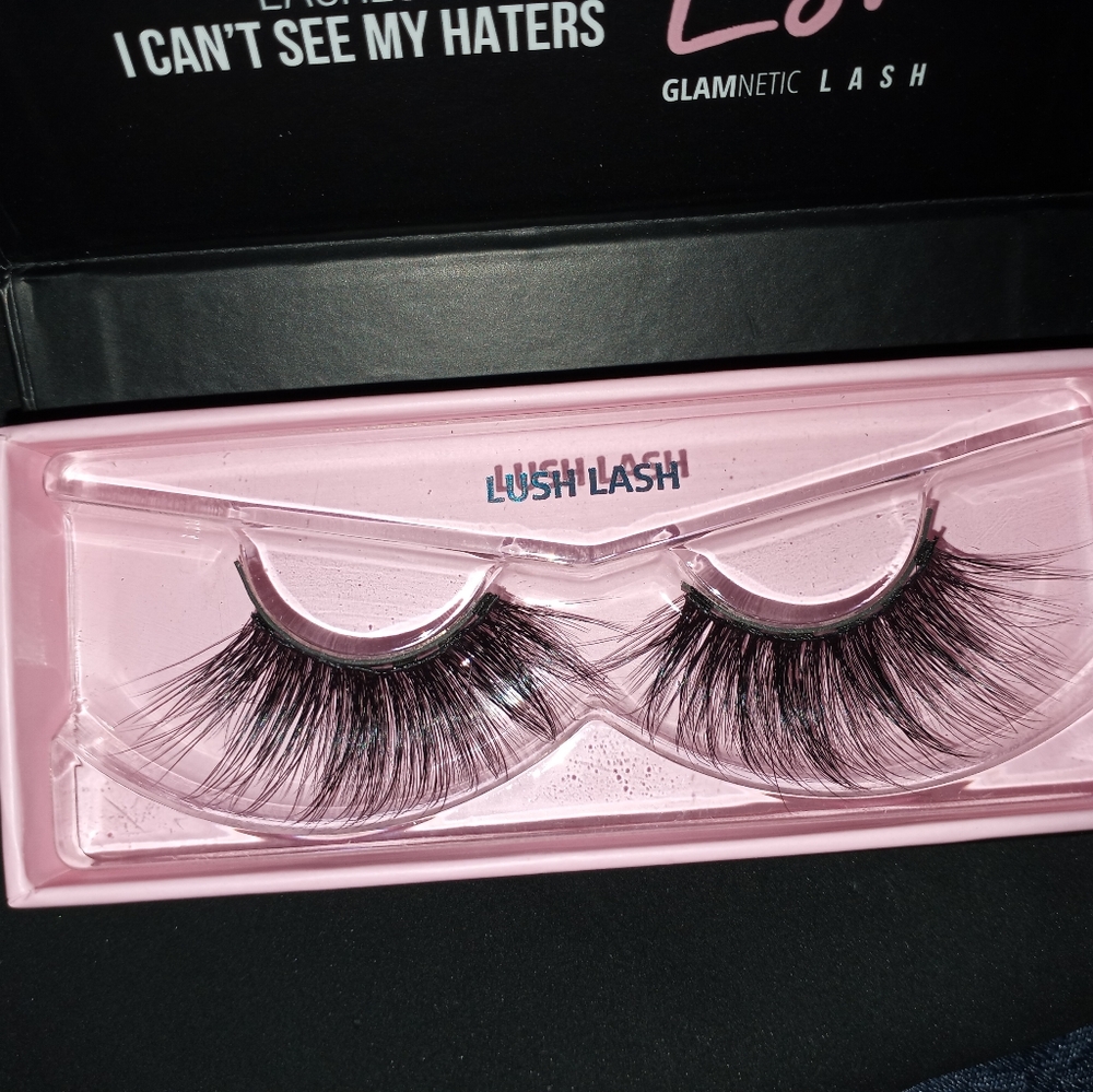 GLAMNETIC MAGNETIC EYELASHES in LUSH - Picture 2 of 3
